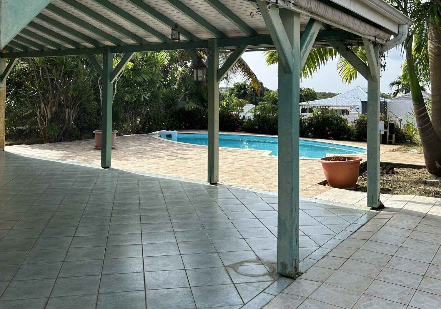 villa-t4-piscine-guadeloupe-3