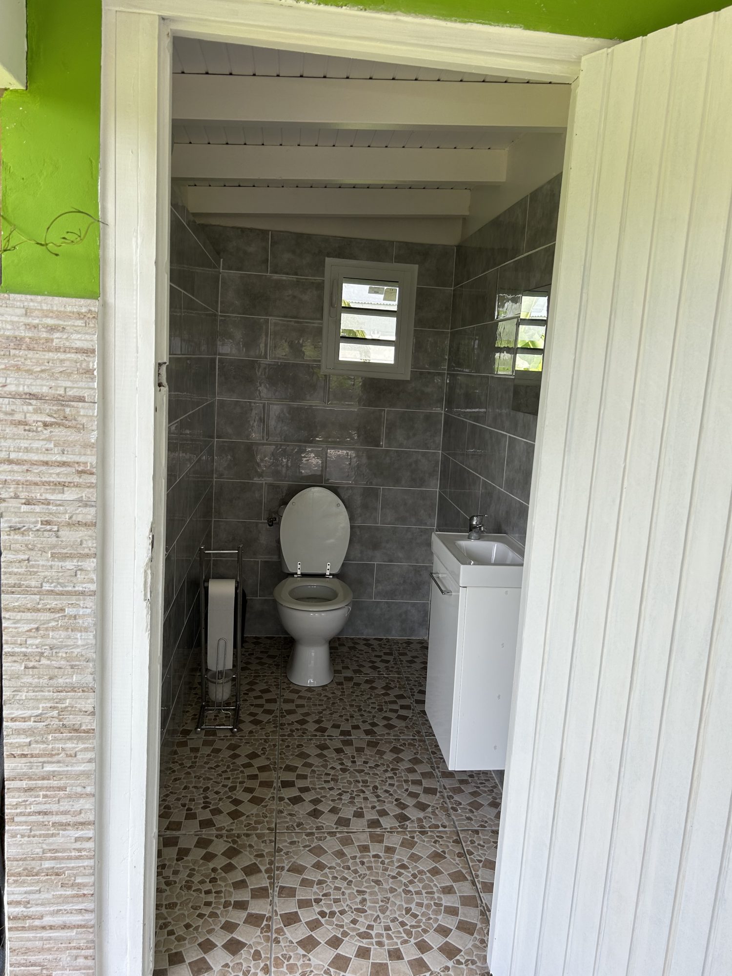 1747263361-lm276-9-original